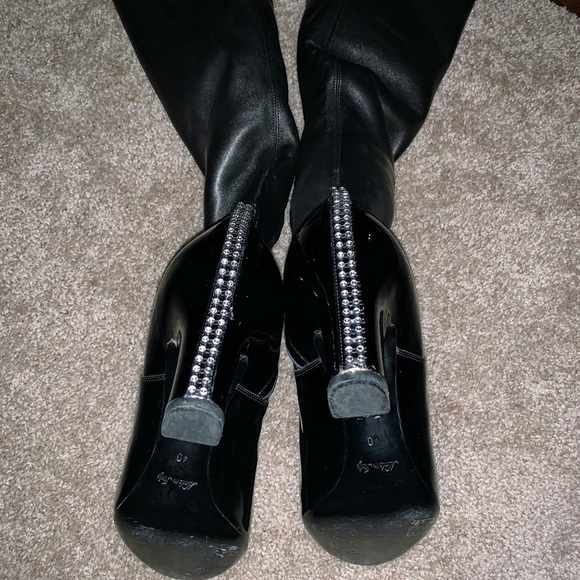 🔥🔥🔥🔥LOUIS VUITTON🔥🔥🔥🔥 - Picture 5 of 10